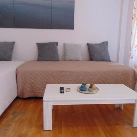 Lovely Equipped Apartment In Kallithea Athen Exterior foto